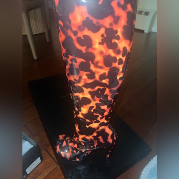 Dries Van Noten
Printed Patent-leather Knee Boots IT40 - Picture 2 of 3